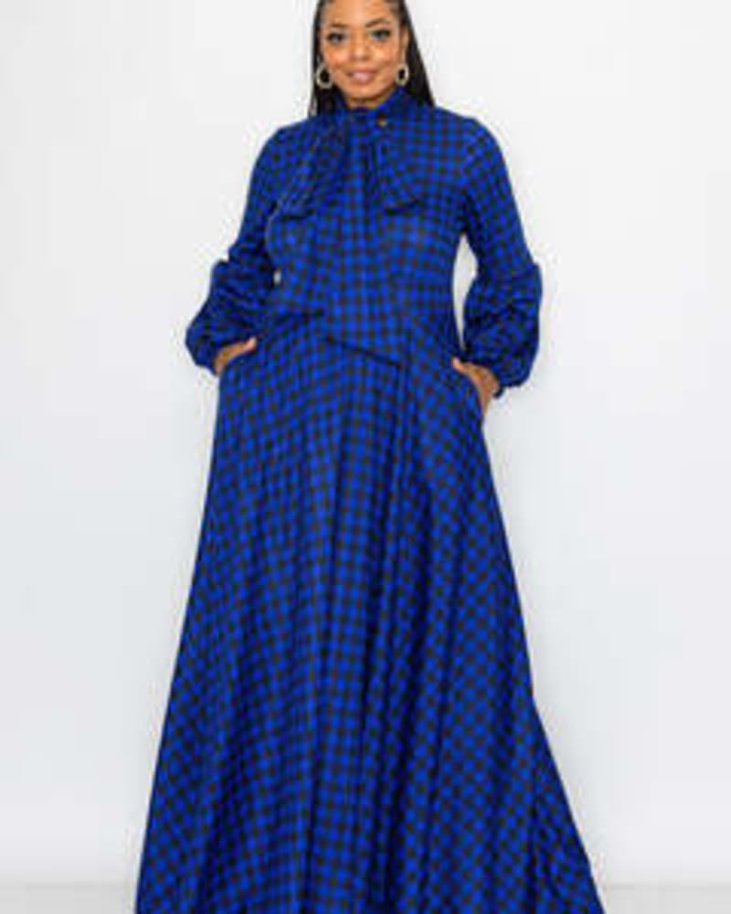 Front of a model wearing a size 2X Bella Donna Dress in Navy by L I V D. | dia_product_style_image_id:241208
